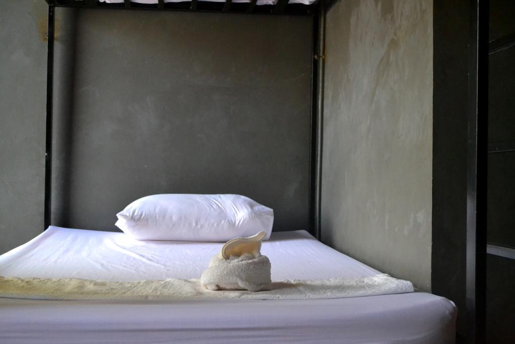 Bird'S Nest Hostel กำปอต ภายนอก รูปภาพ