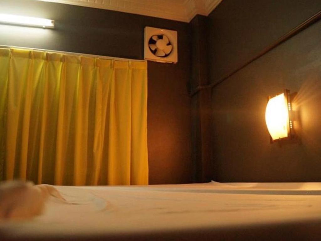 Bird'S Nest Hostel กำปอต ภายนอก รูปภาพ