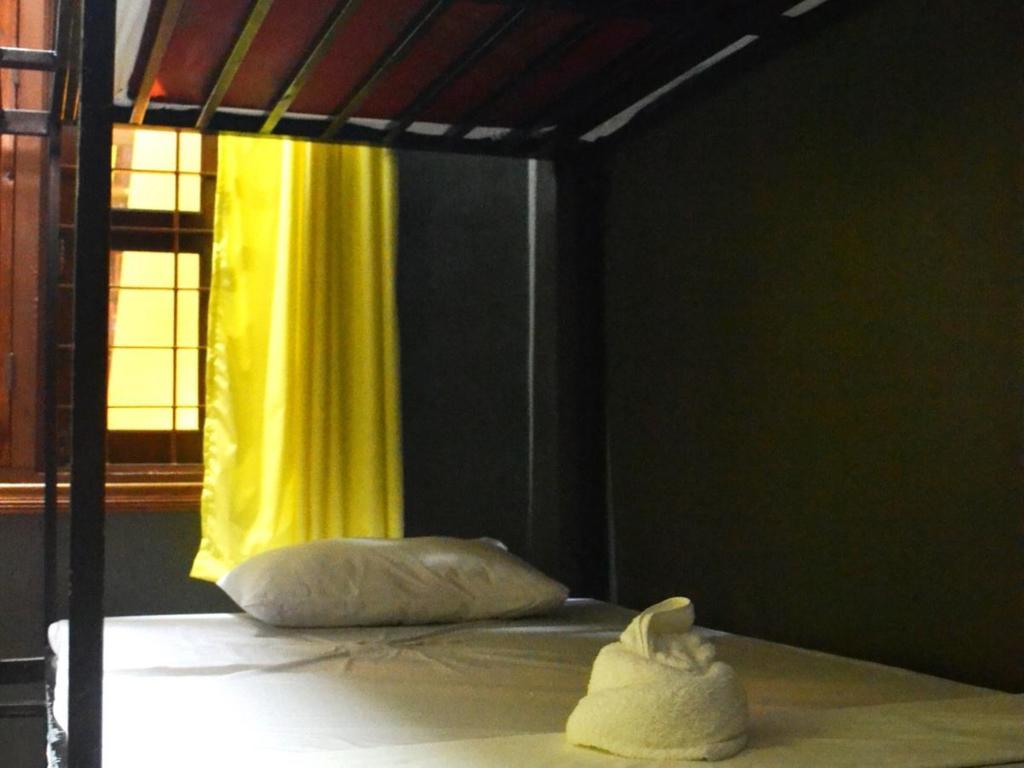 Bird'S Nest Hostel กำปอต ภายนอก รูปภาพ